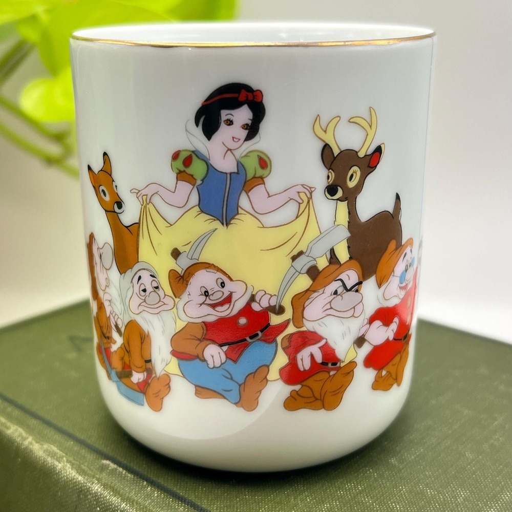 Vintage Walt Disney Productions Japan Snow White Seven Dwarfs Mug Gold Trim